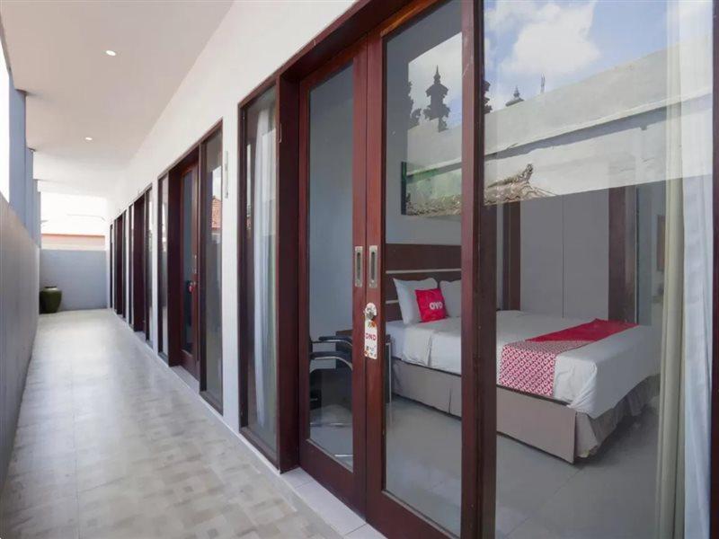 OYO 3852 Valomia Guest House Denpasar Extérieur photo