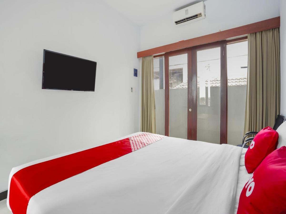 OYO 3852 Valomia Guest House Denpasar Extérieur photo