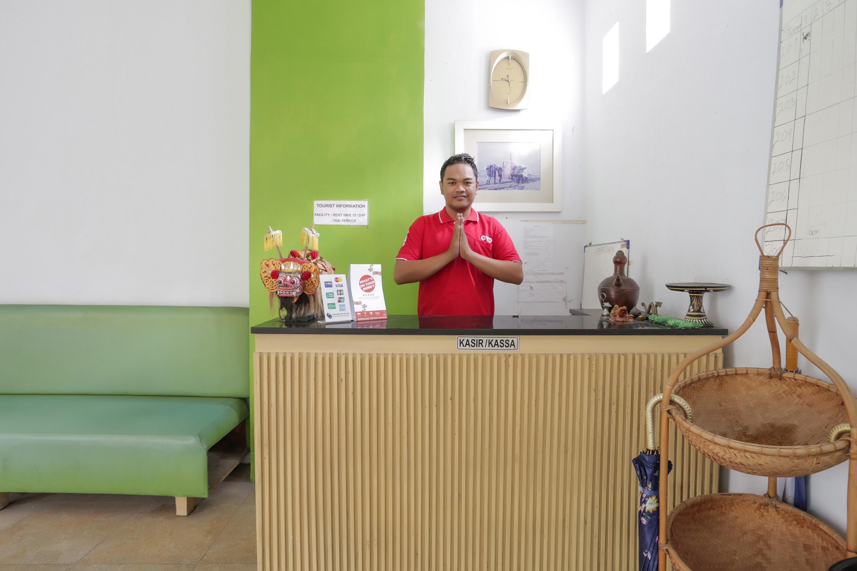 OYO 3852 Valomia Guest House Denpasar Extérieur photo